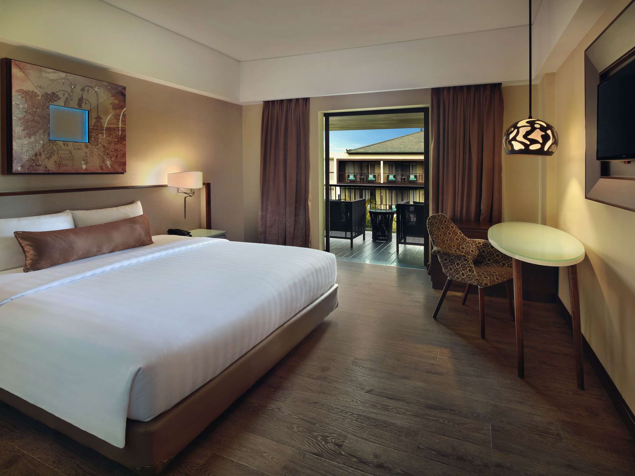 Deluxe Balcony Room